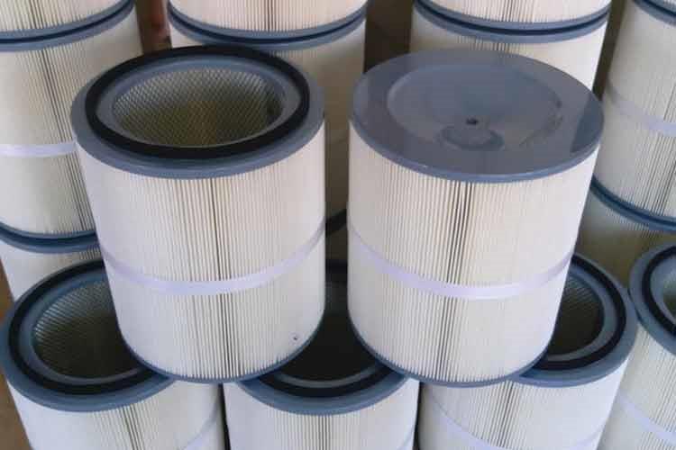 卡盘式博鱼（中国）官方在线登录管路系统与该喷吹安装组件结构的结合，使脉冲喷吹清灰时气流分布均匀，提高了清灰效率