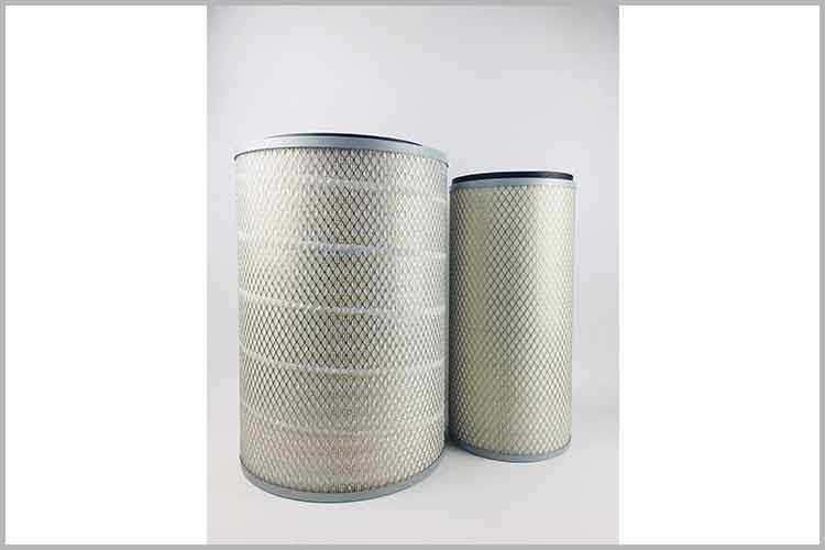 在吸入空气与燃油混合之前，货车博鱼网页版滤去空气中尘土、碳及杂物，然后保障了吸入空气的清洁