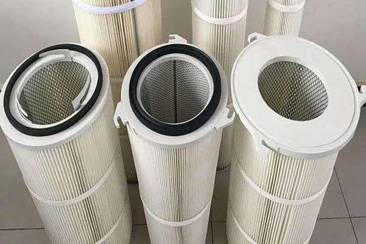 组合式博鱼（中国）官方在线登录表面过滤风速低于1.0m/min，远低于布袋除尘器的5～8m/min的过滤风速，大大降低了粉尘因摩擦产生着火及爆炸的现象